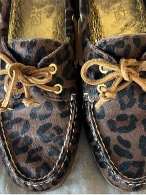 GUC Sperry Leopard Print Boat Shoes